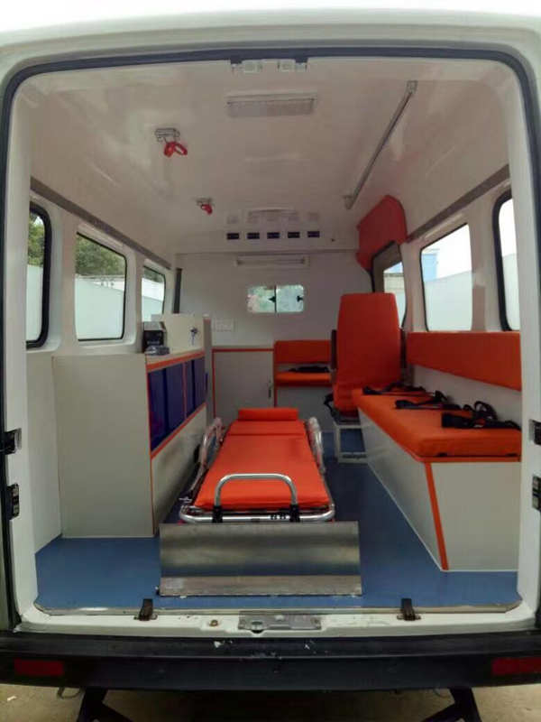 東風(fēng)御風(fēng)長軸轉(zhuǎn)運型救護(hù)車和監(jiān)護(hù)型救護(hù)車 東風(fēng)御風(fēng)長軸轉(zhuǎn)運型救護(hù)車和監(jiān)護(hù)型救護(hù)車